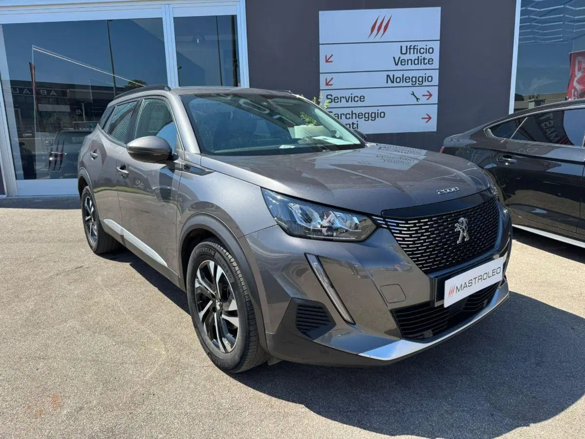 Peugeot 2008 usata a Lecce (5)