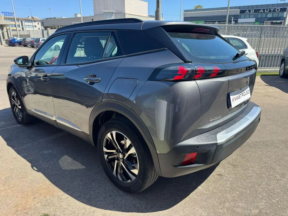 Peugeot 2008 usata a Lecce (6)