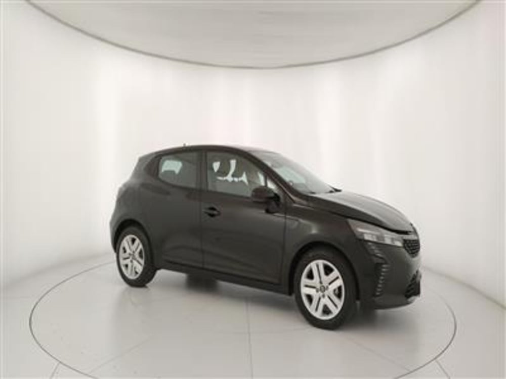 Renault Clio nuova a Bari (10)
