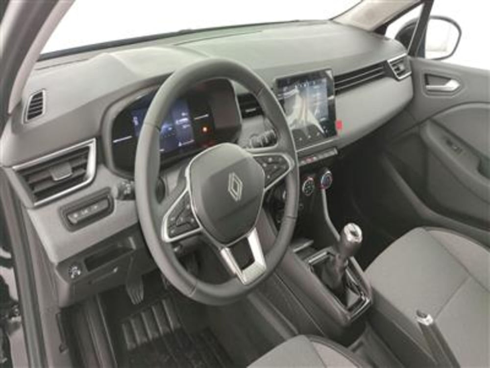 Renault Clio nuova a Bari (14)
