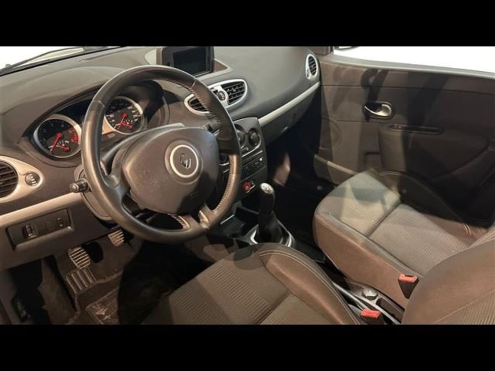 Renault Clio usata a Firenze (9)