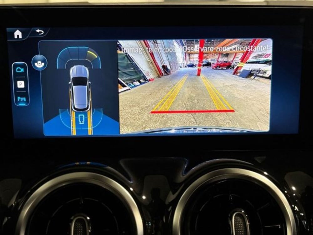 Mercedes-Benz GLA SUV nuova a Bologna (12)