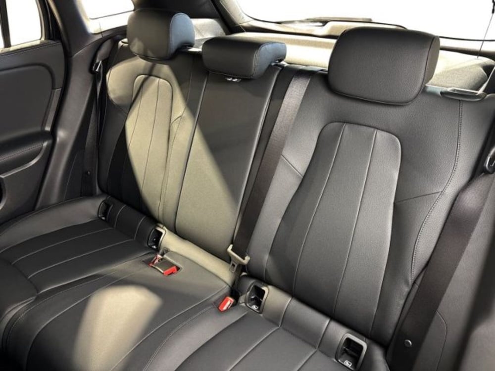 Mercedes-Benz GLA SUV nuova a Bologna (9)