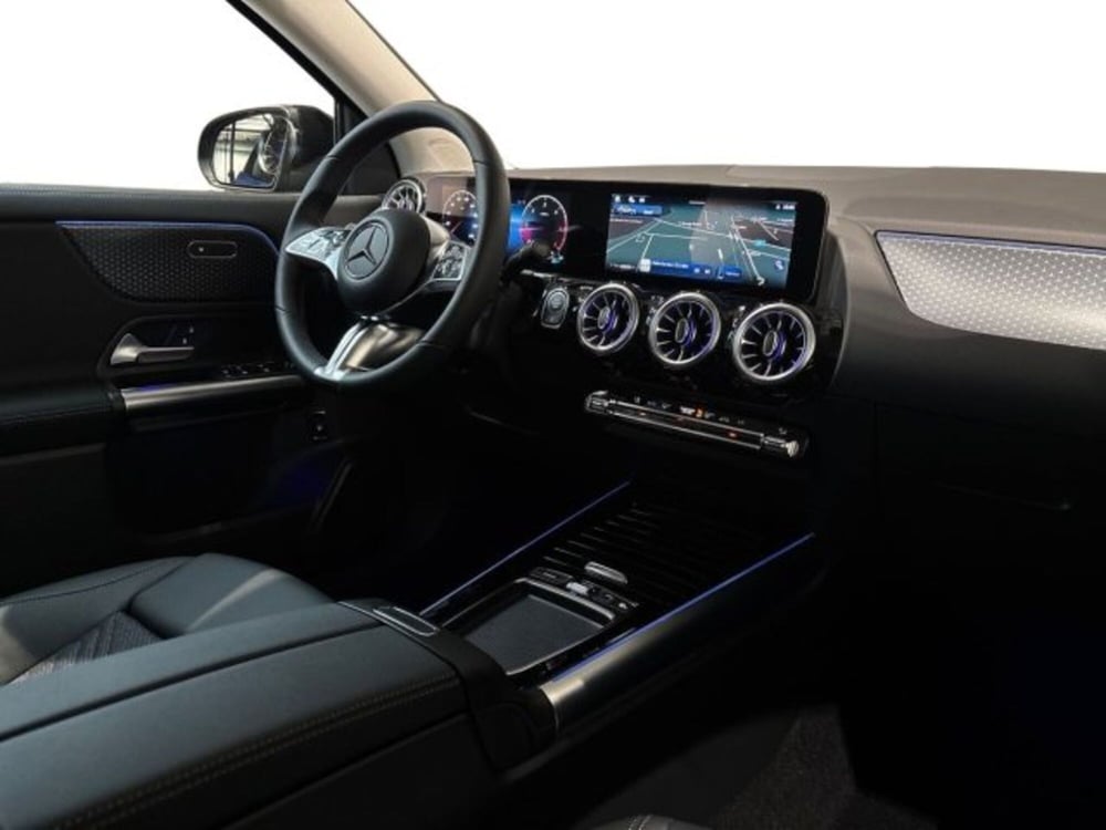 Mercedes-Benz GLA SUV nuova a Bologna (15)