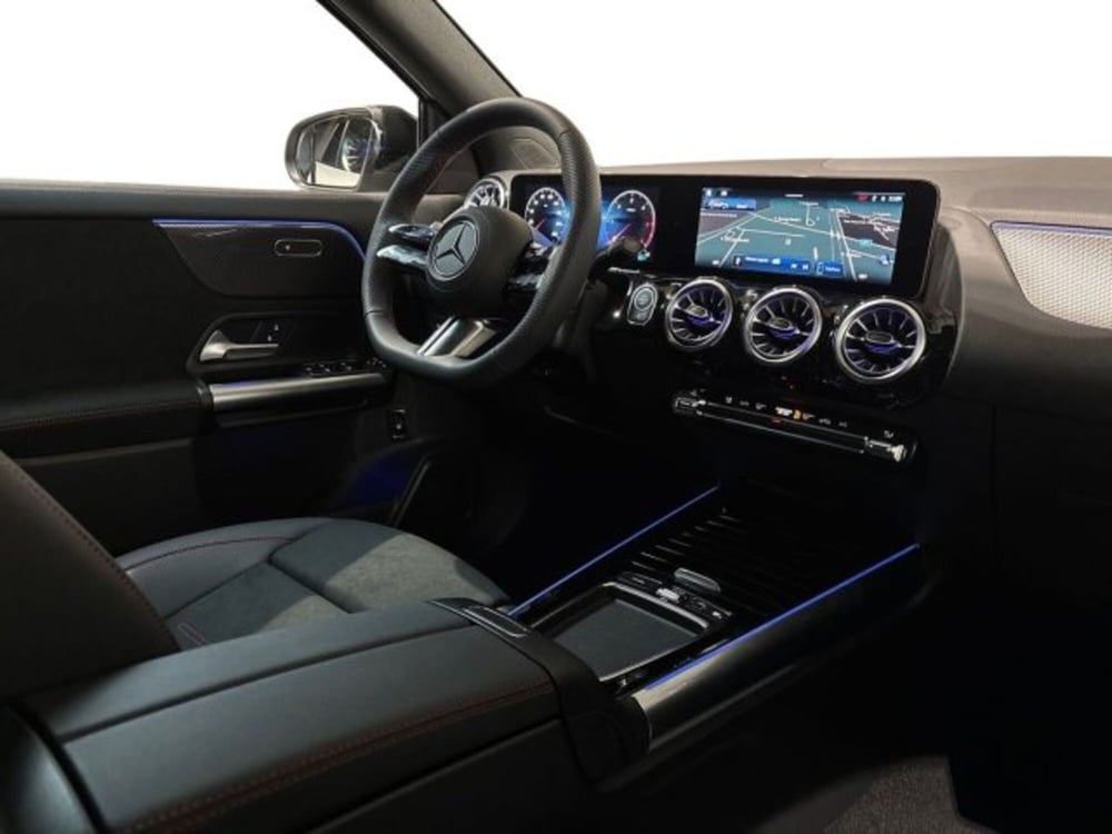 Mercedes-Benz GLA SUV nuova a Bologna (15)