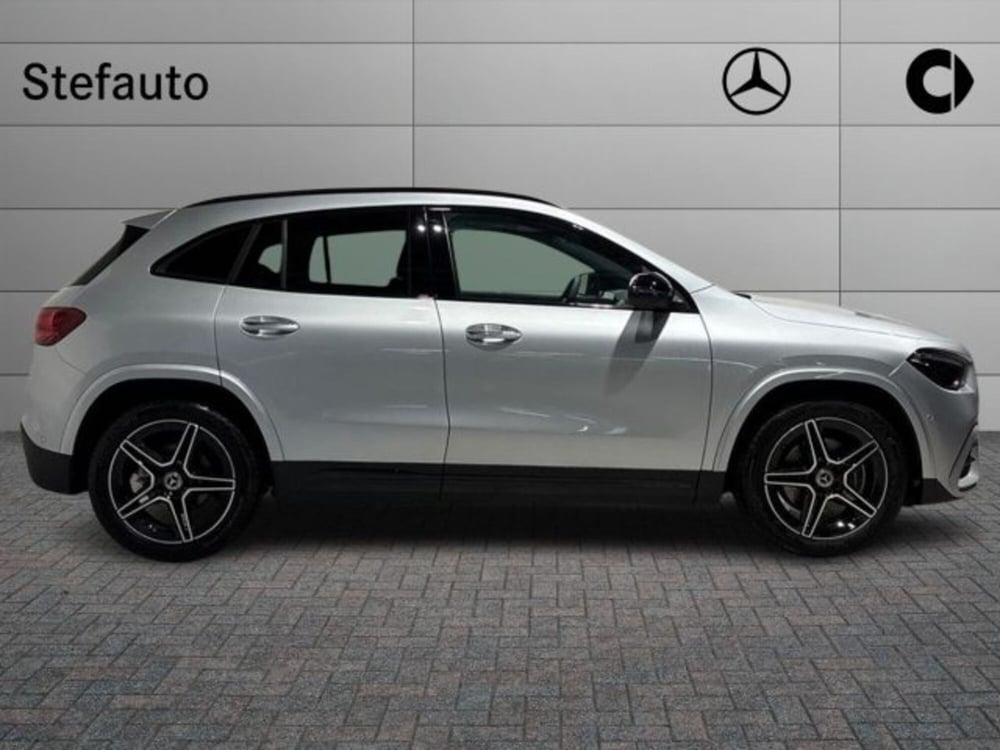 Mercedes-Benz GLA SUV nuova a Bologna (2)