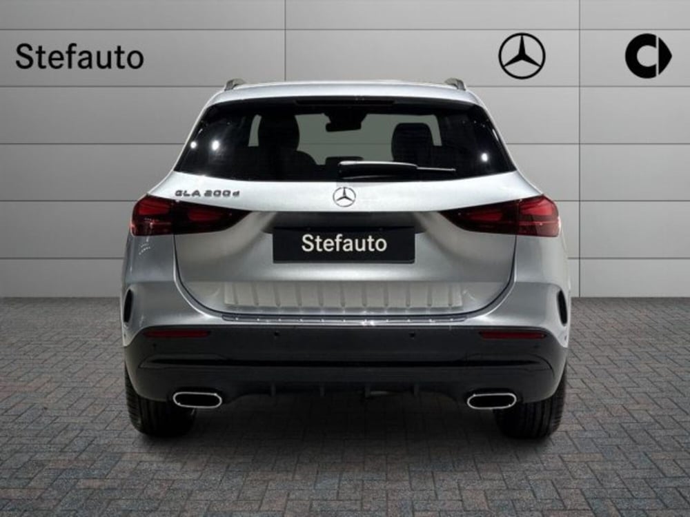 Mercedes-Benz GLA SUV nuova a Bologna (6)
