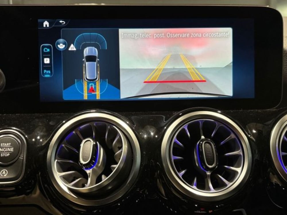 Mercedes-Benz GLA SUV nuova a Bologna (12)