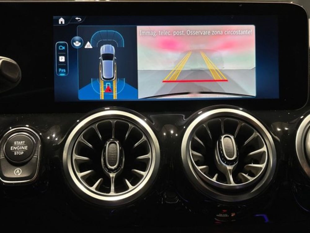 Mercedes-Benz GLA SUV nuova a Bologna (12)