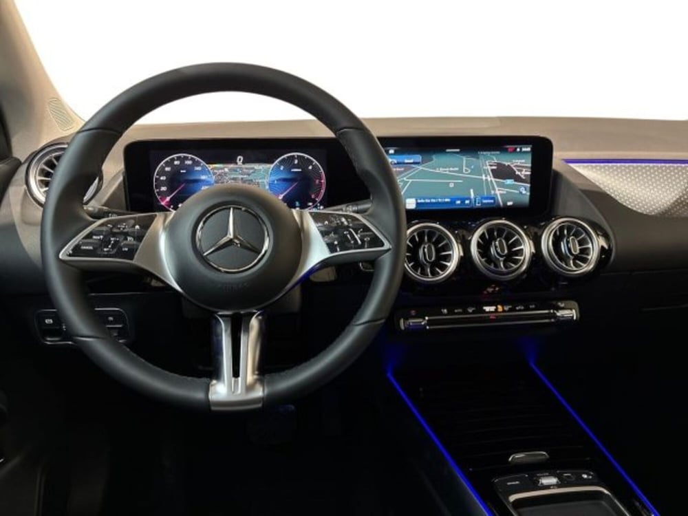 Mercedes-Benz GLA SUV nuova a Bologna (14)