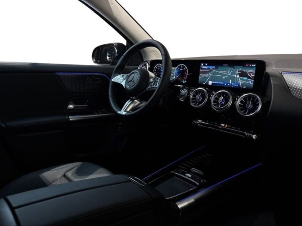 Mercedes-Benz GLA SUV nuova a Bologna (15)