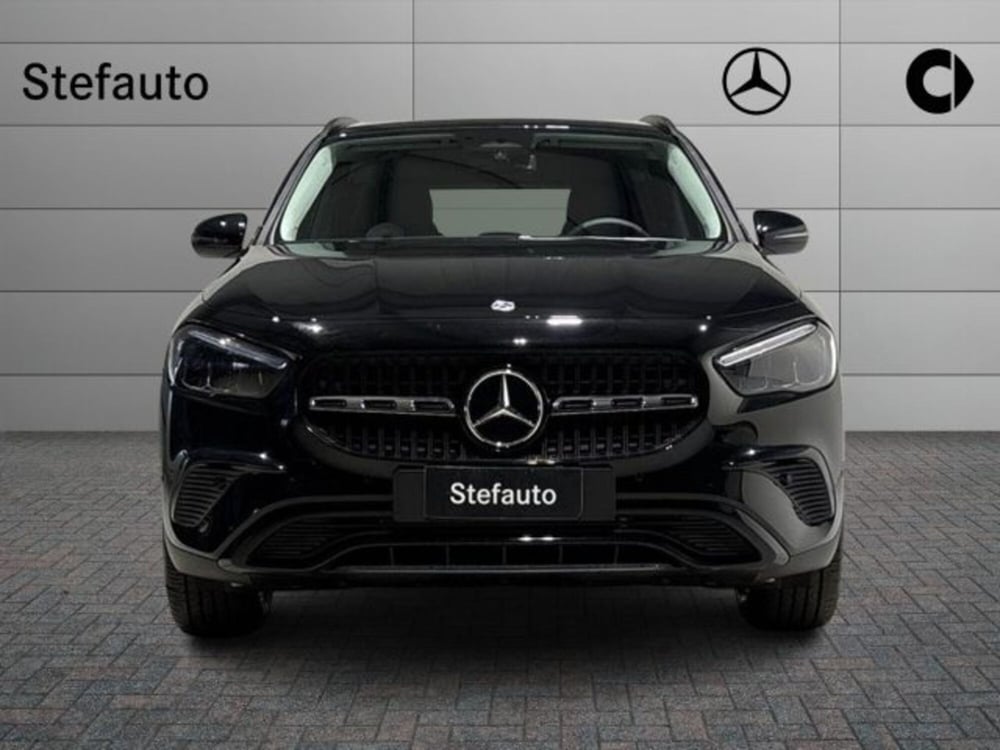 Mercedes-Benz GLA SUV nuova a Bologna (4)