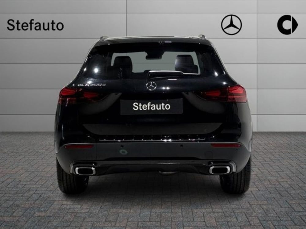 Mercedes-Benz GLA SUV nuova a Bologna (6)