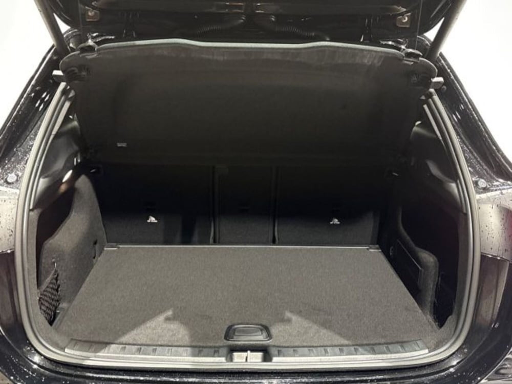 Mercedes-Benz GLA SUV nuova a Bologna (7)