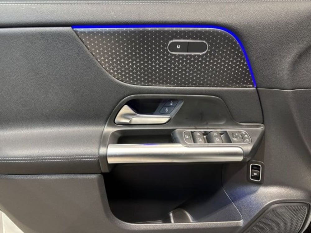 Mercedes-Benz GLA SUV nuova a Bologna (10)