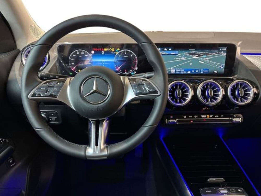 Mercedes-Benz GLA SUV nuova a Bologna (14)