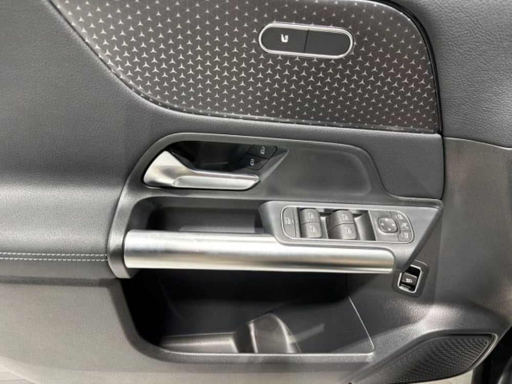 Mercedes-Benz GLA SUV nuova a Bologna (10)