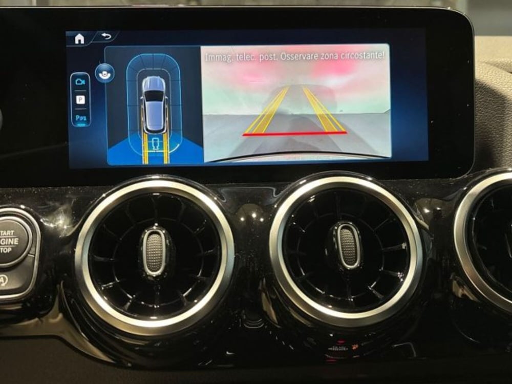 Mercedes-Benz GLA SUV nuova a Bologna (12)