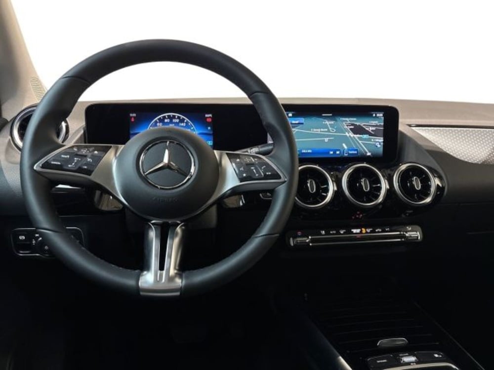 Mercedes-Benz GLA SUV nuova a Bologna (14)