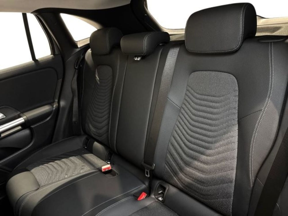 Mercedes-Benz GLA SUV nuova a Bologna (9)