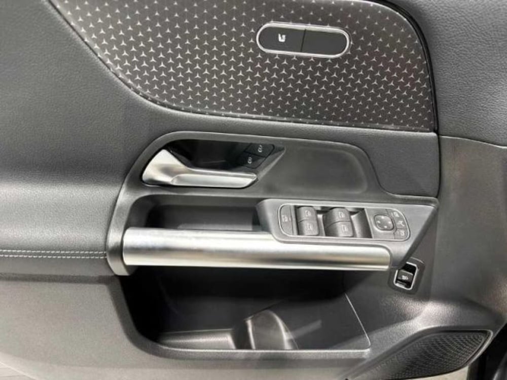 Mercedes-Benz GLA SUV nuova a Bologna (10)