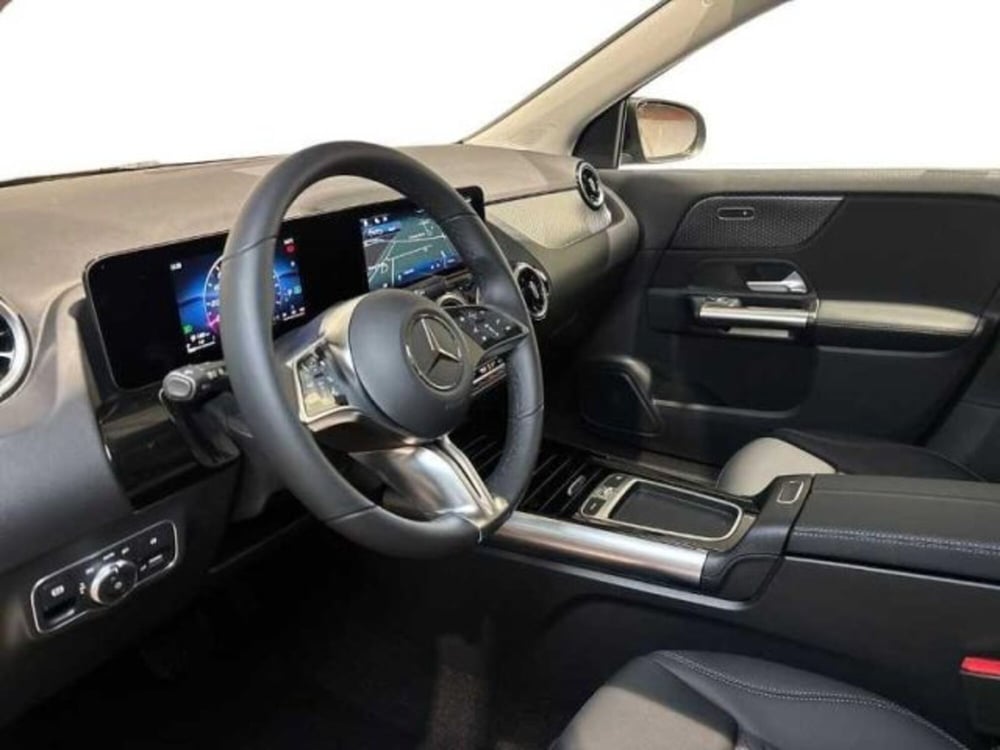 Mercedes-Benz GLA SUV nuova a Bologna (11)