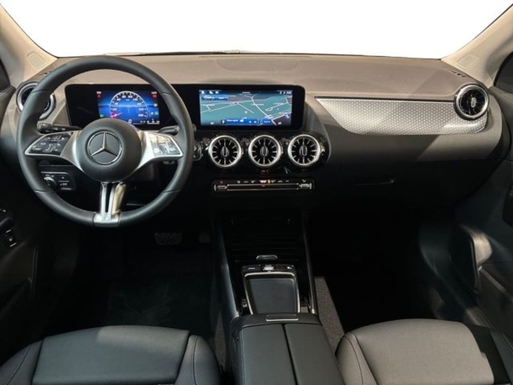 Mercedes-Benz GLA SUV nuova a Bologna (13)