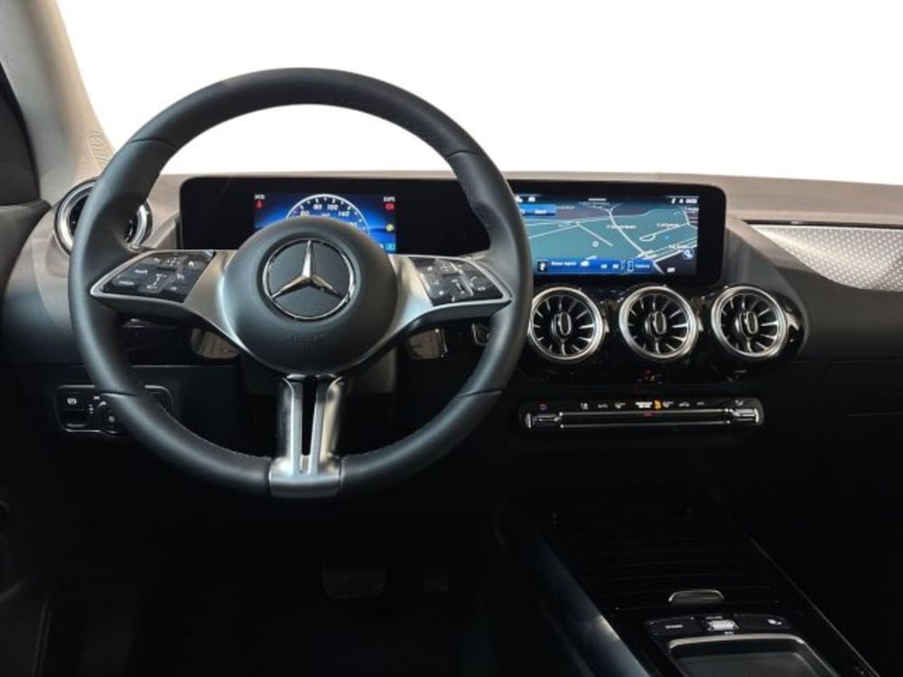 Mercedes-Benz GLA SUV nuova a Bologna (14)