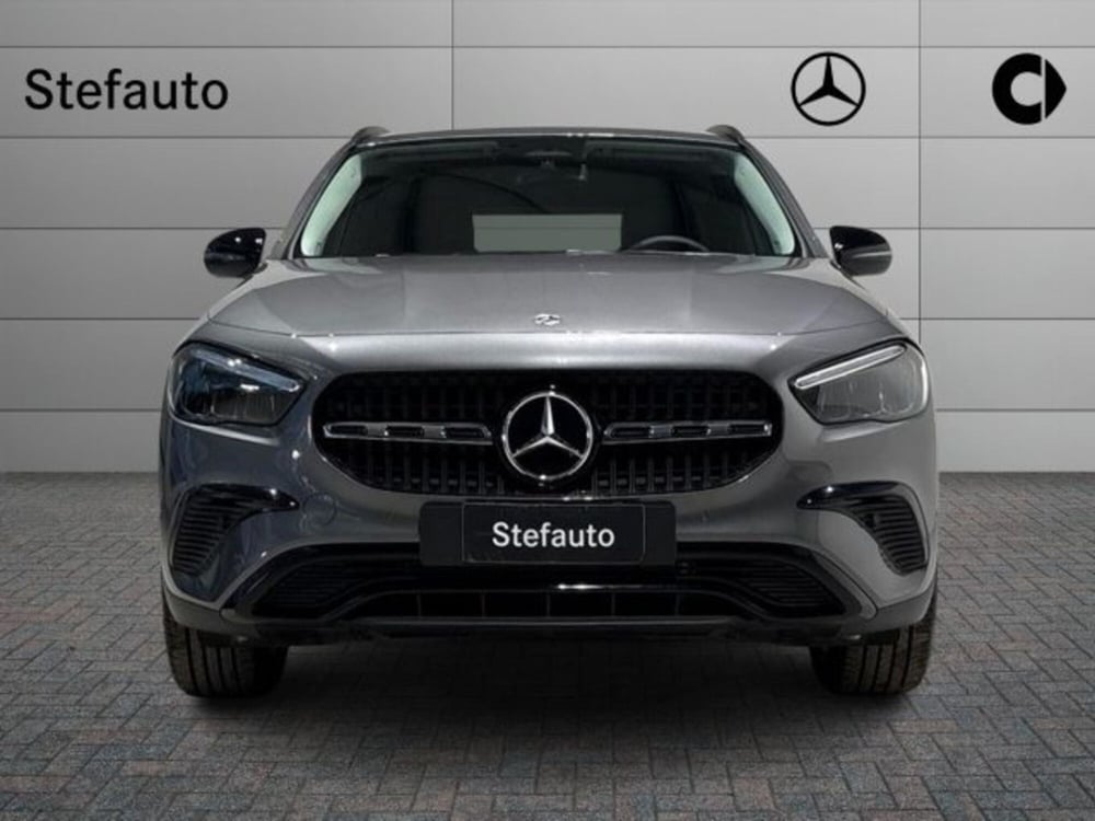 Mercedes-Benz GLA SUV nuova a Bologna (4)