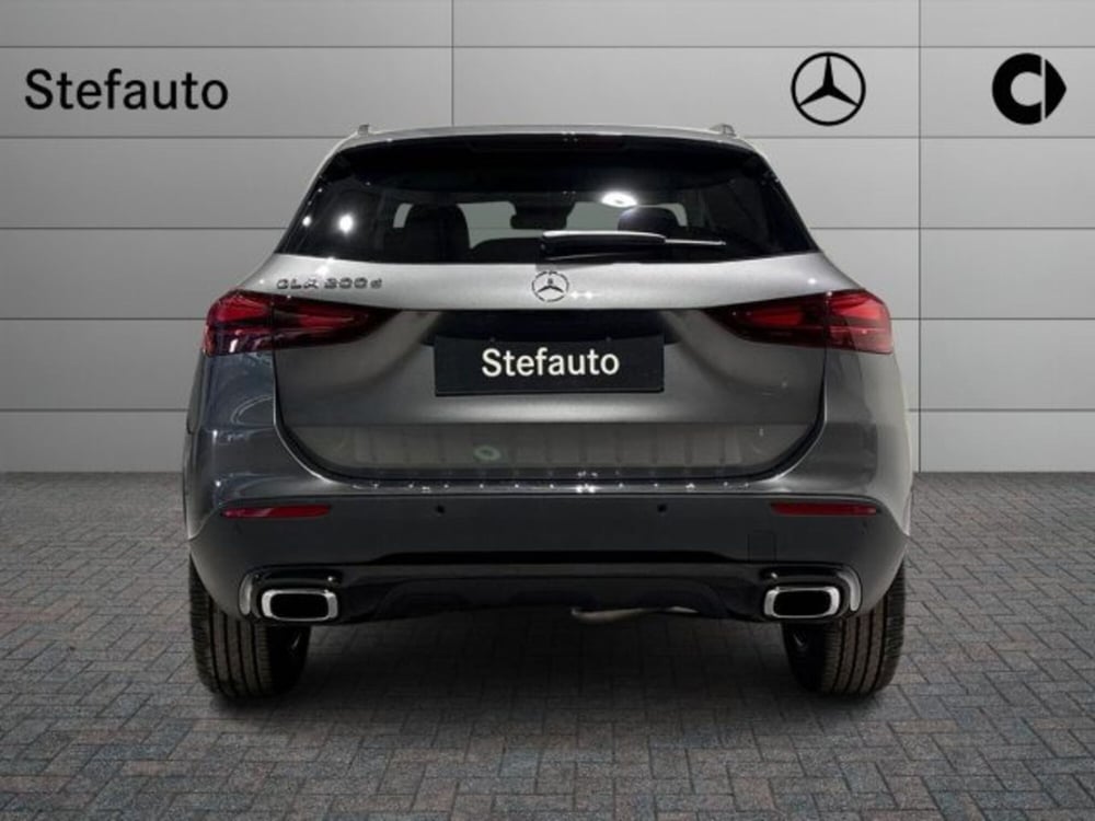 Mercedes-Benz GLA SUV nuova a Bologna (6)