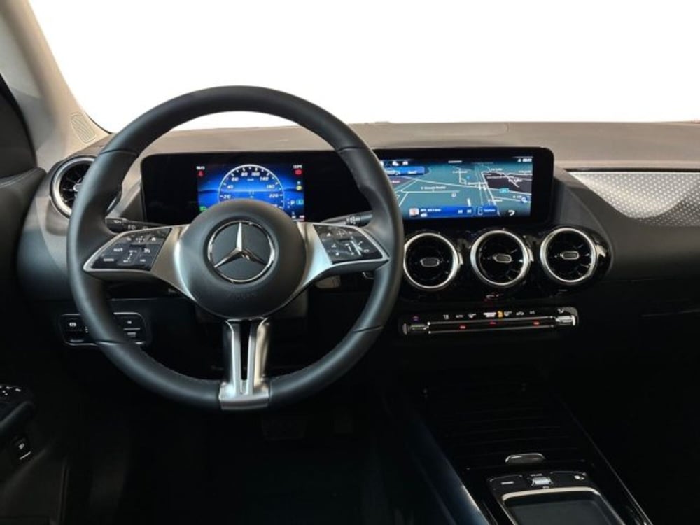 Mercedes-Benz GLA SUV nuova a Bologna (14)