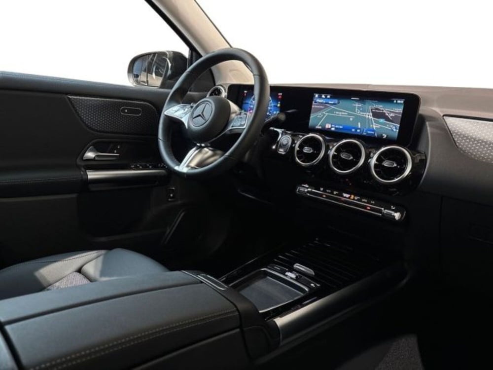 Mercedes-Benz GLA SUV nuova a Bologna (15)