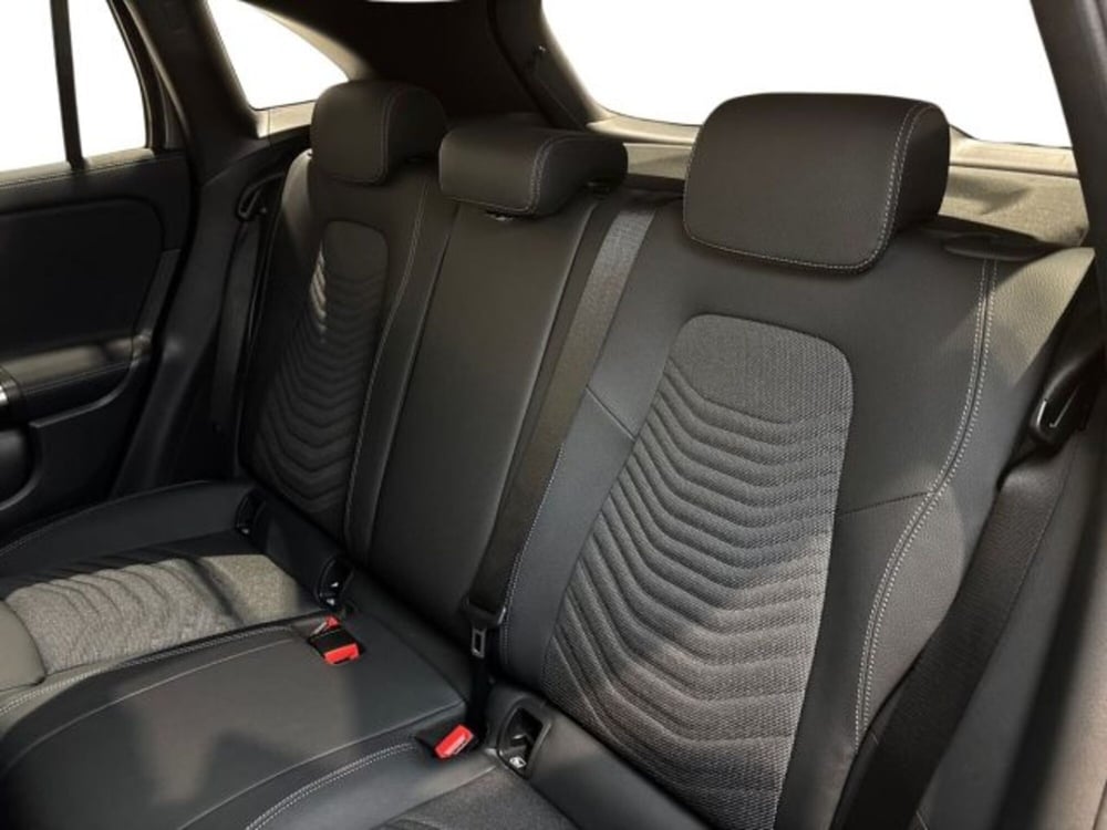 Mercedes-Benz GLA SUV nuova a Bologna (9)
