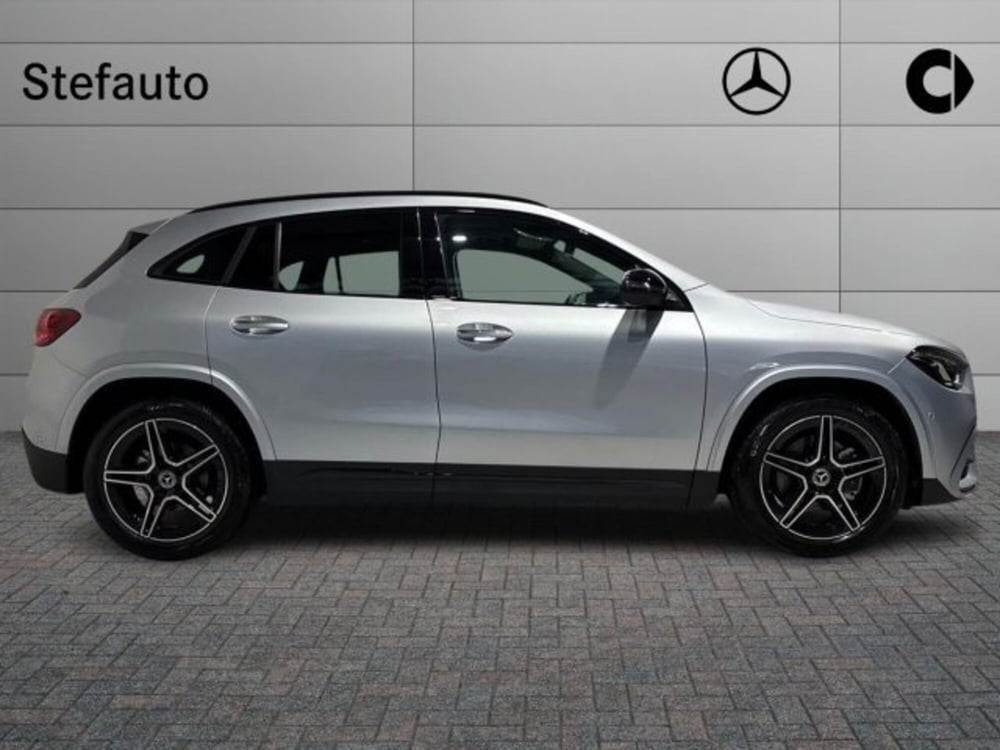 Mercedes-Benz GLA SUV nuova a Bologna (2)