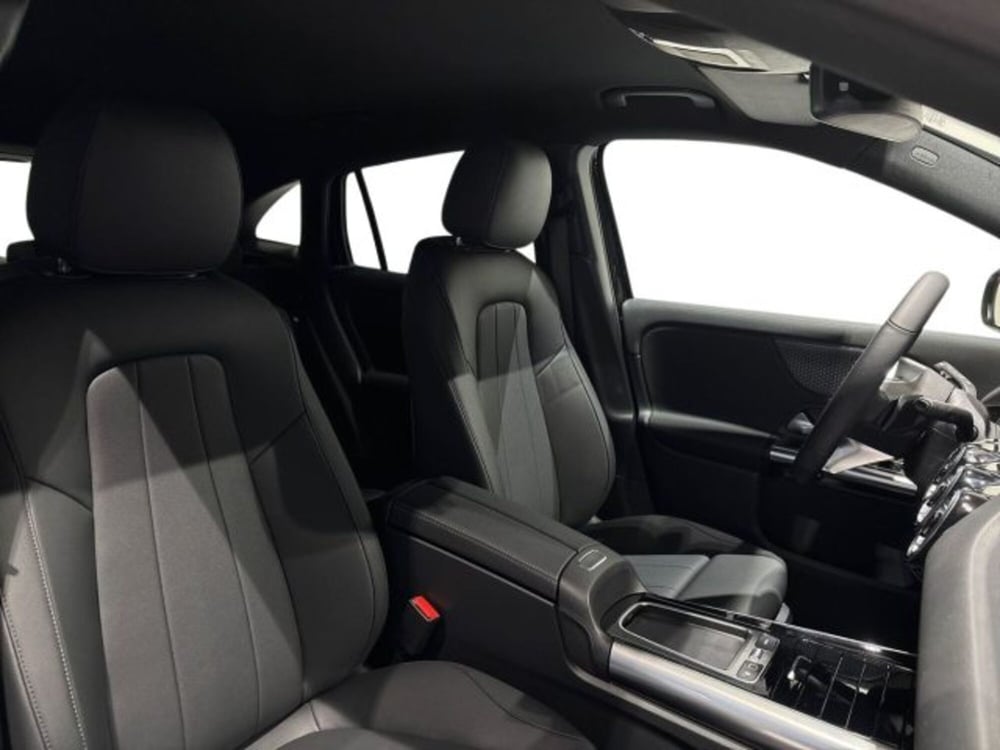 Mercedes-Benz GLA SUV nuova a Bologna (16)