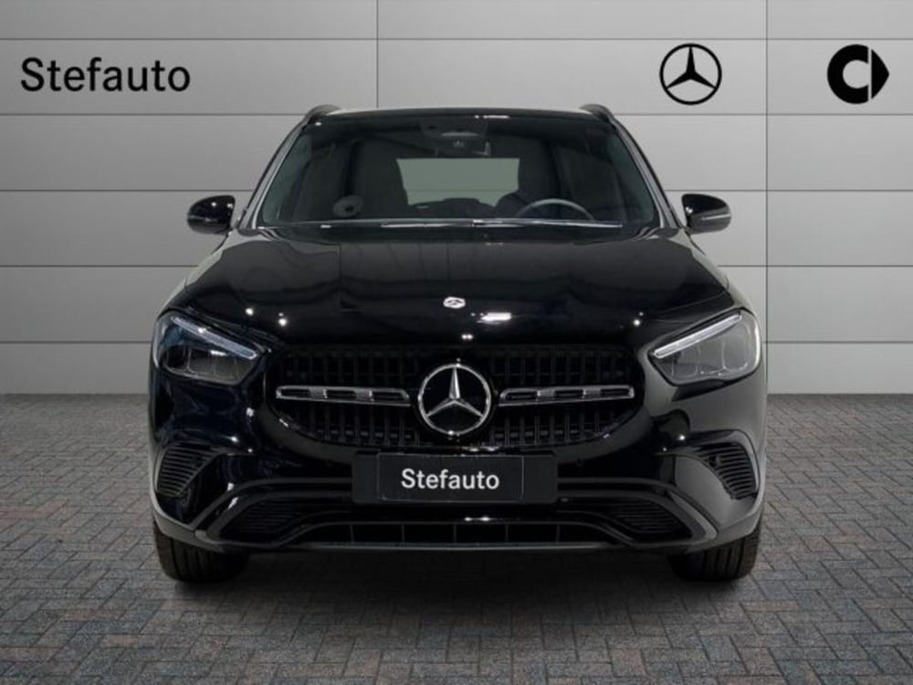 Mercedes-Benz GLA SUV nuova a Bologna (4)