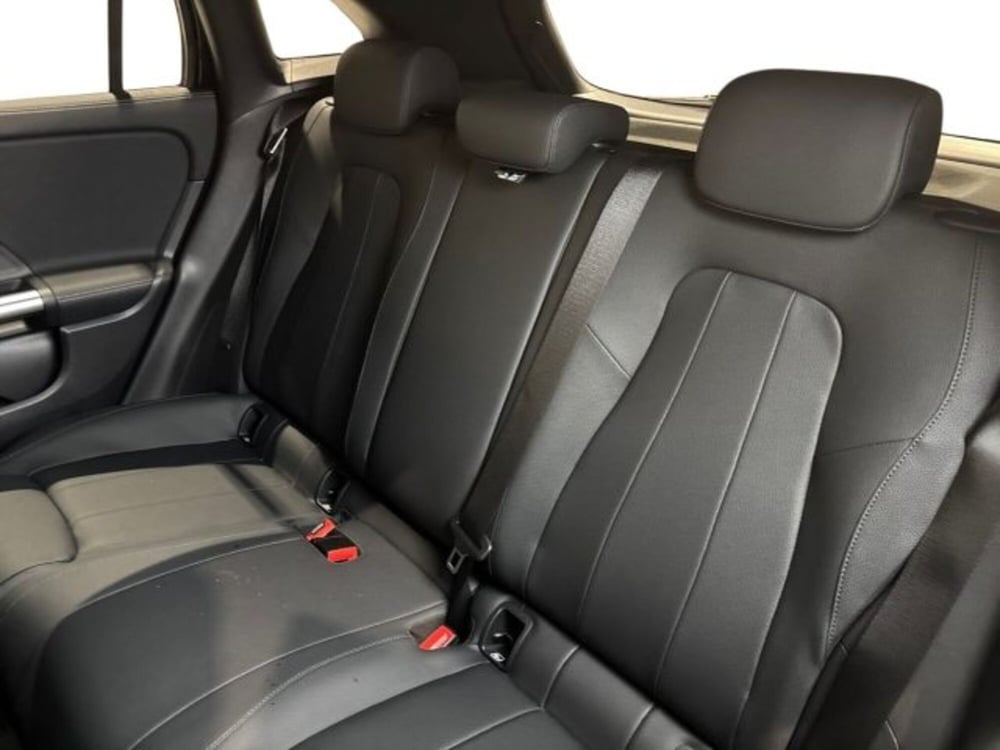 Mercedes-Benz GLA SUV nuova a Bologna (9)