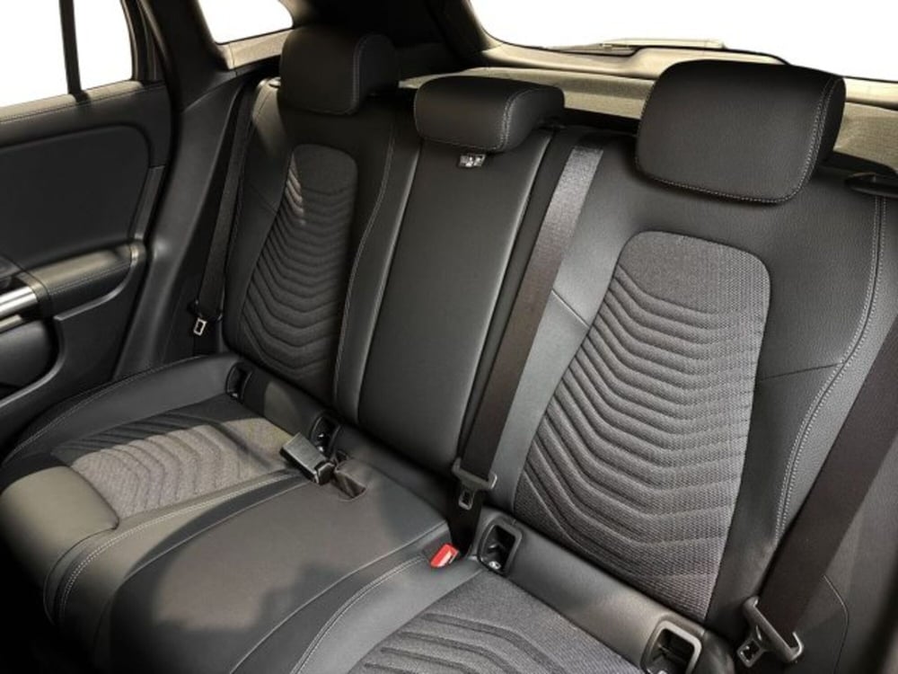 Mercedes-Benz GLA SUV nuova a Bologna (9)