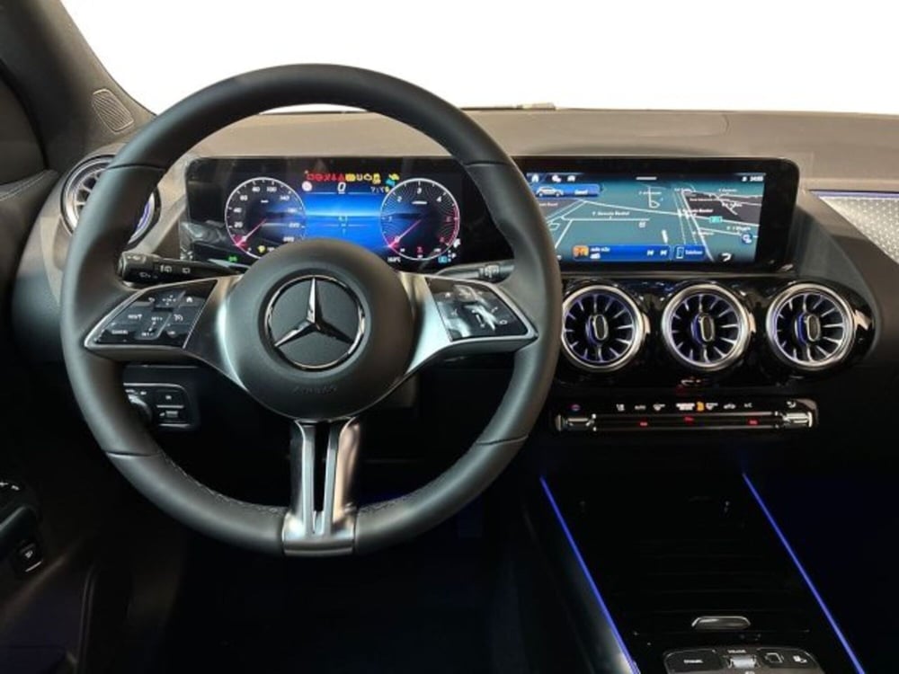 Mercedes-Benz GLA SUV nuova a Bologna (14)