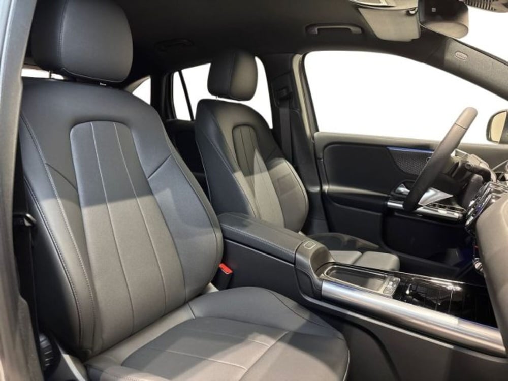 Mercedes-Benz GLA SUV nuova a Bologna (16)