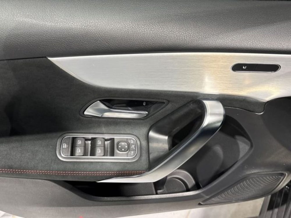 Mercedes-Benz Classe A Sedan nuova a Bologna (10)