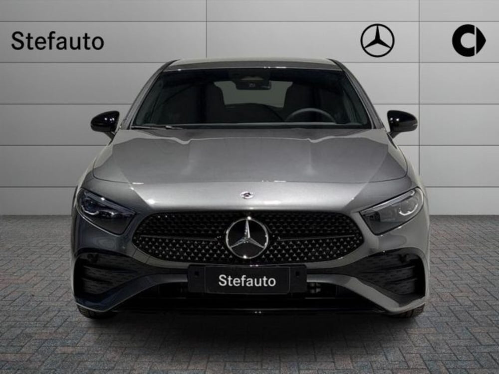 Mercedes-Benz Classe A Sedan nuova a Bologna (4)