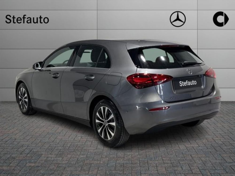 Mercedes-Benz Classe A Sedan nuova a Bologna (5)