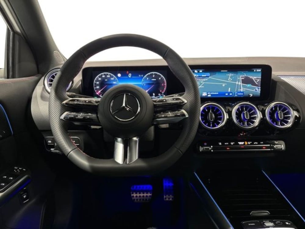 Mercedes-Benz GLA SUV nuova a Bologna (14)