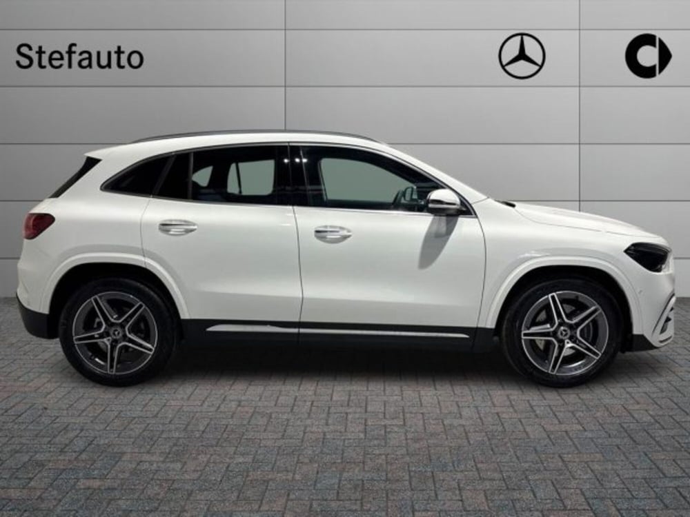 Mercedes-Benz GLA SUV nuova a Bologna (2)