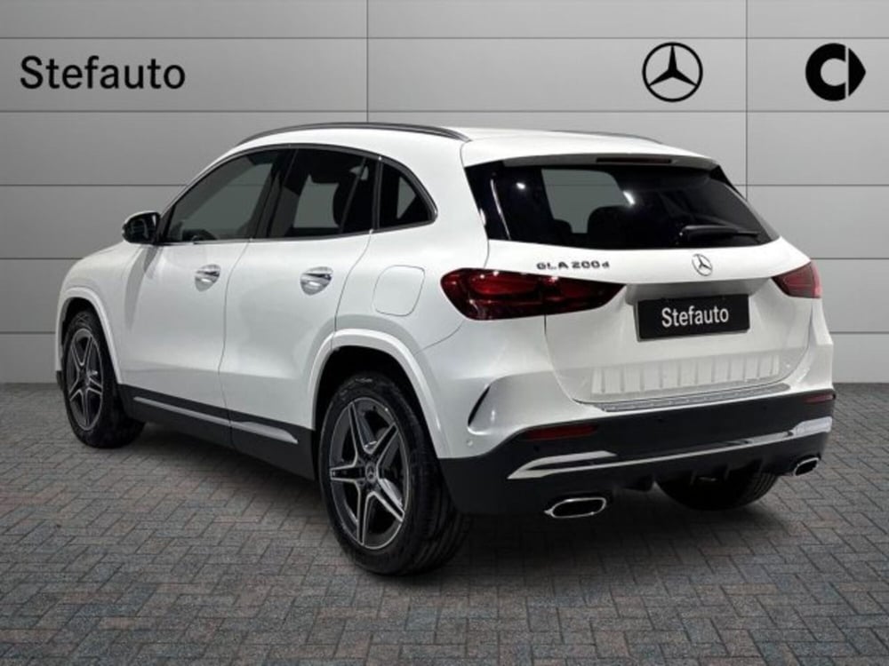 Mercedes-Benz GLA SUV nuova a Bologna (5)