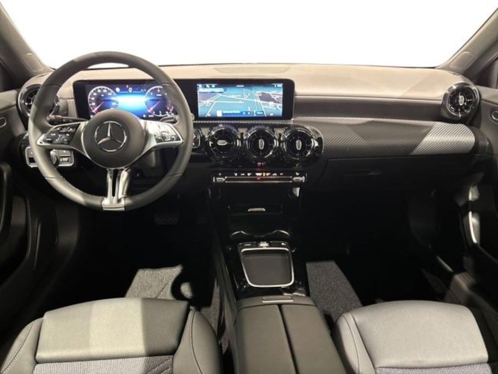 Mercedes-Benz Classe A Sedan nuova a Bologna (13)