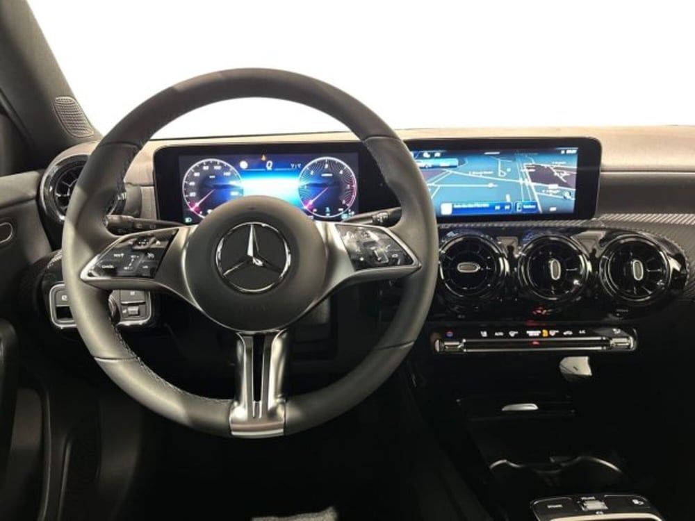 Mercedes-Benz Classe A Sedan nuova a Bologna (14)