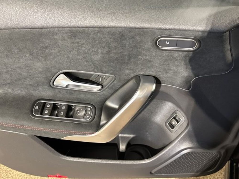 Mercedes-Benz Classe A Sedan nuova a Bologna (10)