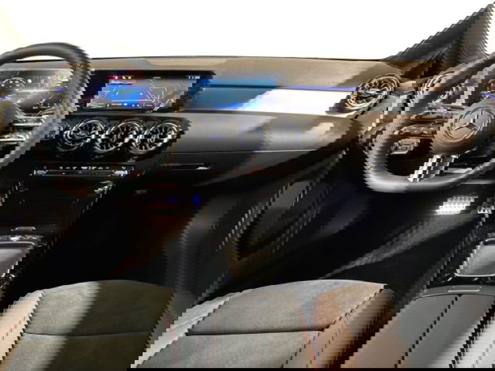 Mercedes-Benz Classe A Sedan nuova a Bologna (13)